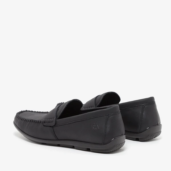 נעלי מוקסין לגברים