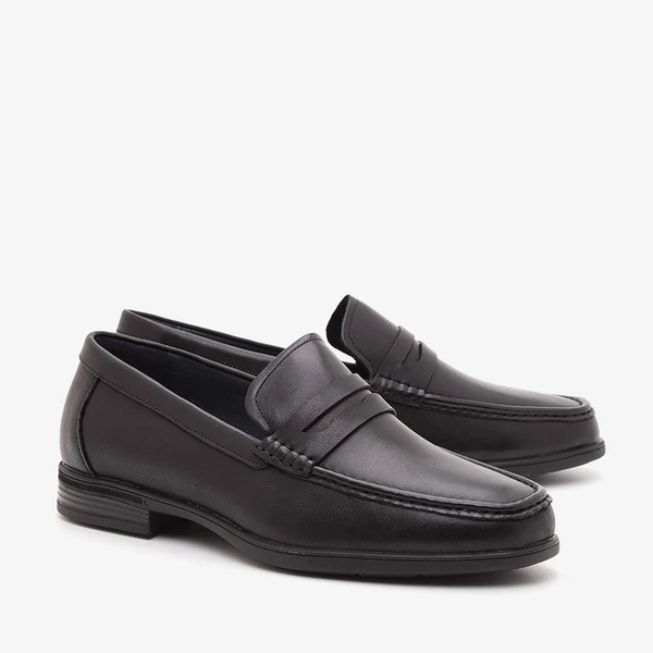 נעלי מוקסין שחור לגברים