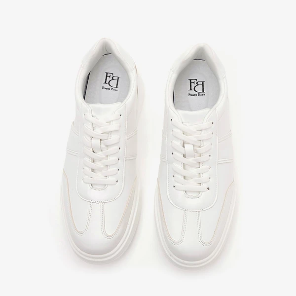 סניקרס לגברים לבן