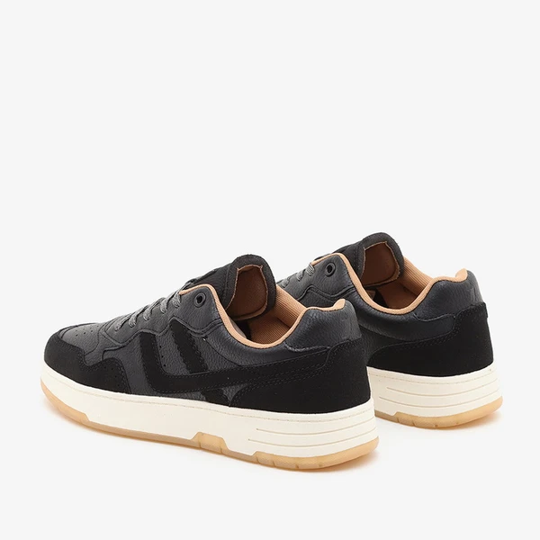 סניקרס לגברים